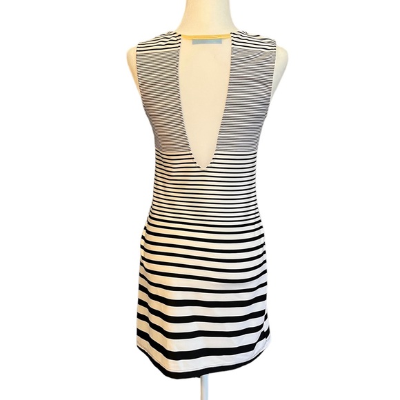 Buttons Horizontal Striped Dress Mesh Panel Black/White Medium - Picture 3 of 8